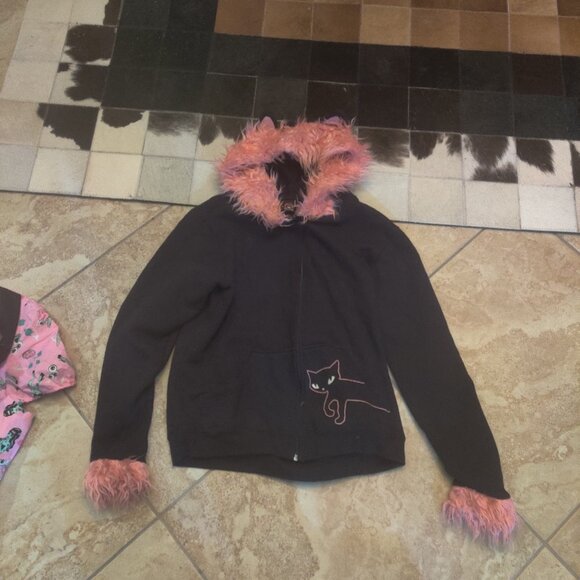 hot topic Emily the strange sweatshirt with ears size XXL vintage Y2K (fits XL - Picture 1 of 5